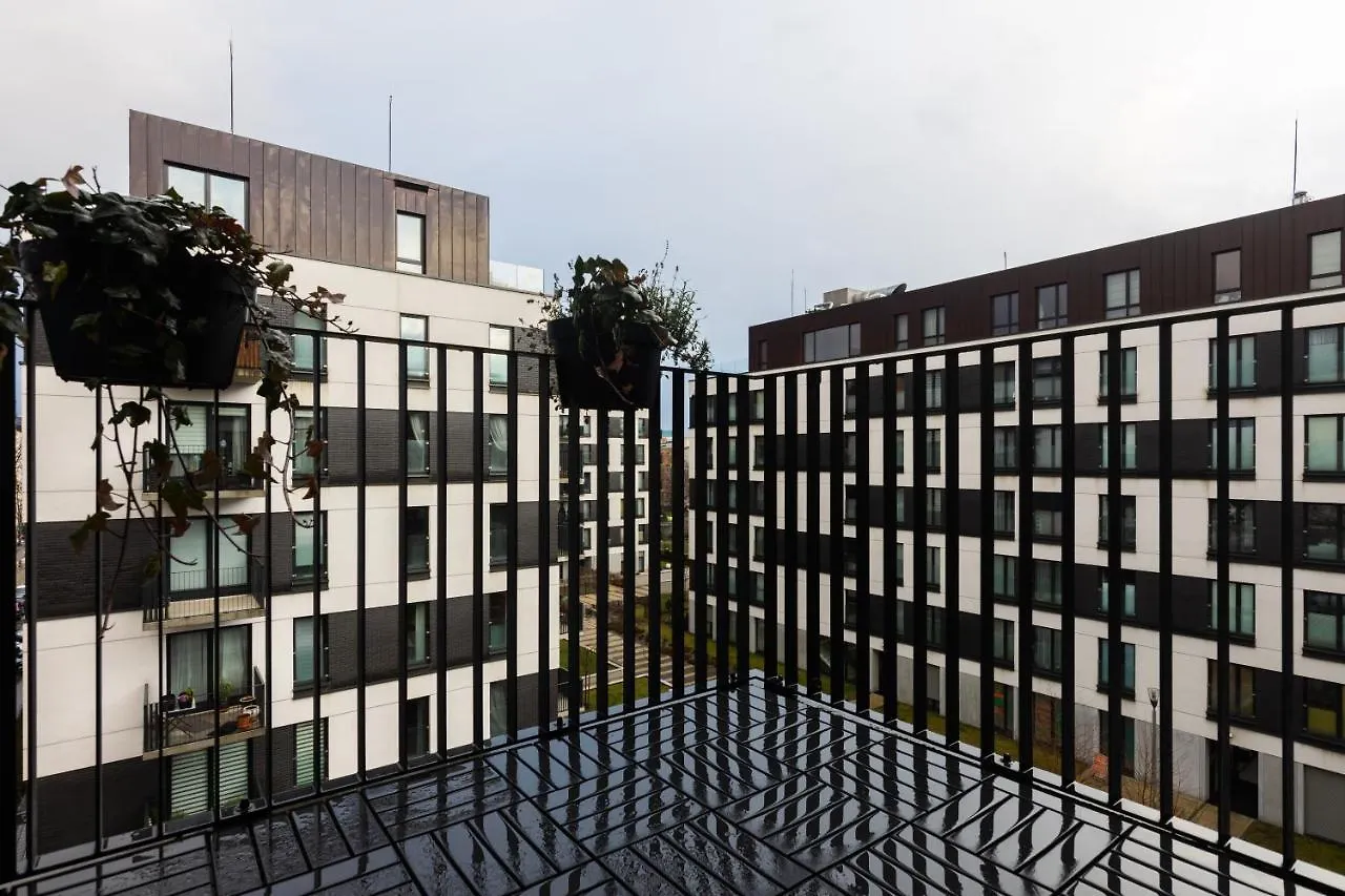 Elegant Business Accommodation With Parking - By Upstairs Cracovia